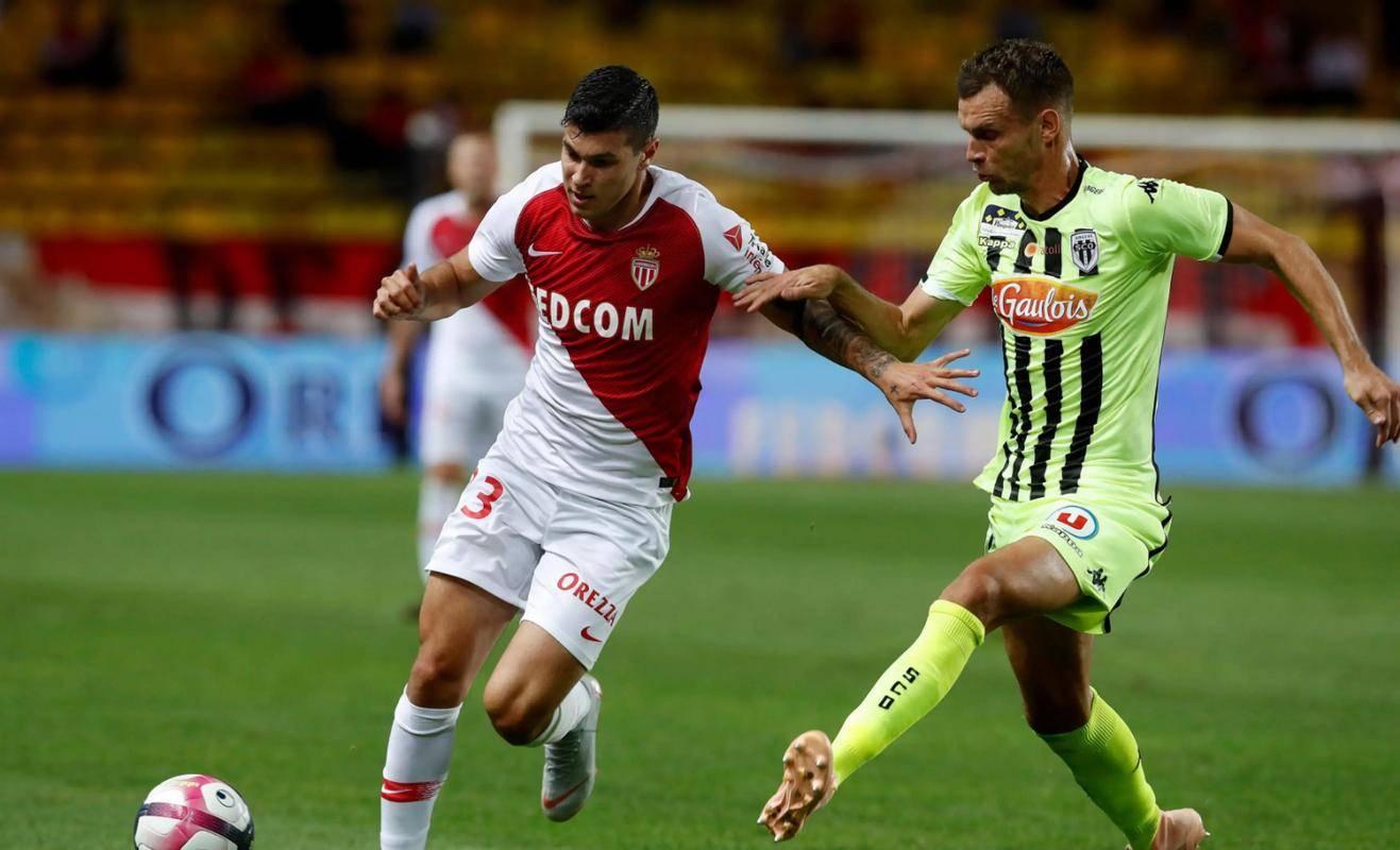 关于图卢兹主场负于里尔，降级危机加深的信息